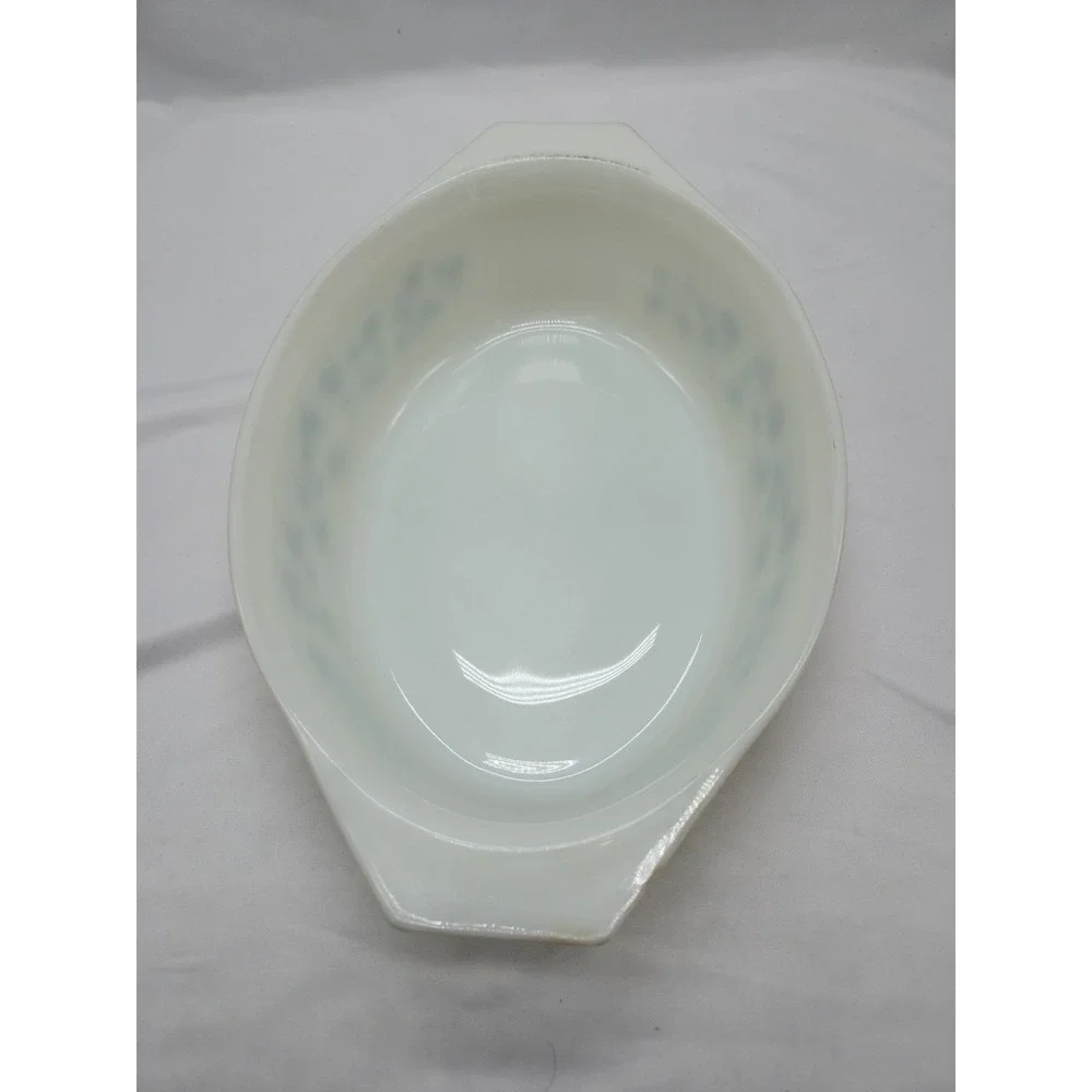 Vintage Pyrex 045 2-1/2 Qt Golden Acorn Oval Casserole Dish Made In USA